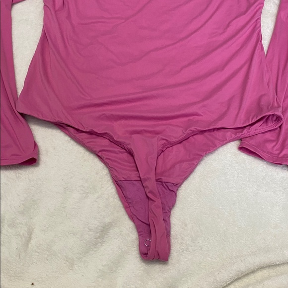VS Pink Long Sleeve Women's Thong Bodysuit XLarge NWOT - Picture 4 of 6